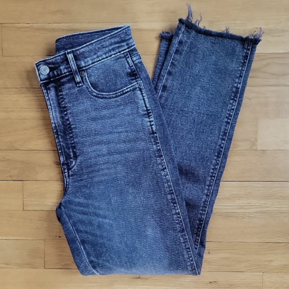 GAP Cigarette Jeans